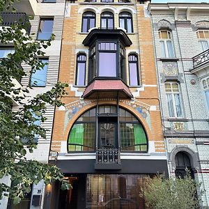 Casa Clementina - 3 Bedroom Apartment In A Art-Nouveau House